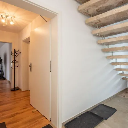 アパート With Terrace In An Ideal Location Haunsheim